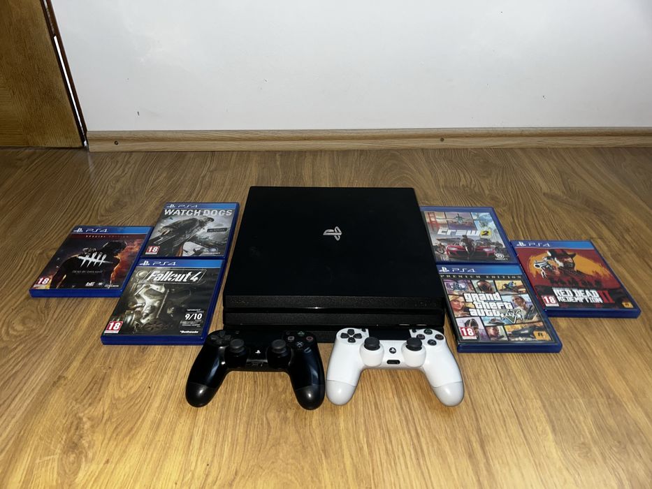 Ps4 pro 1TB plus 6 jocuri