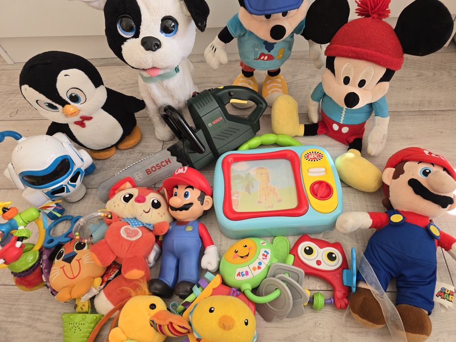 Разнообразни Играчи за малки и големи деца