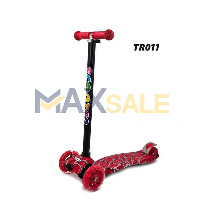 Детска тротинетка с 3 светещи колела различни цветове играчки за дете