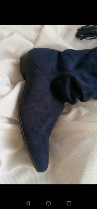 Нови велурени чизми