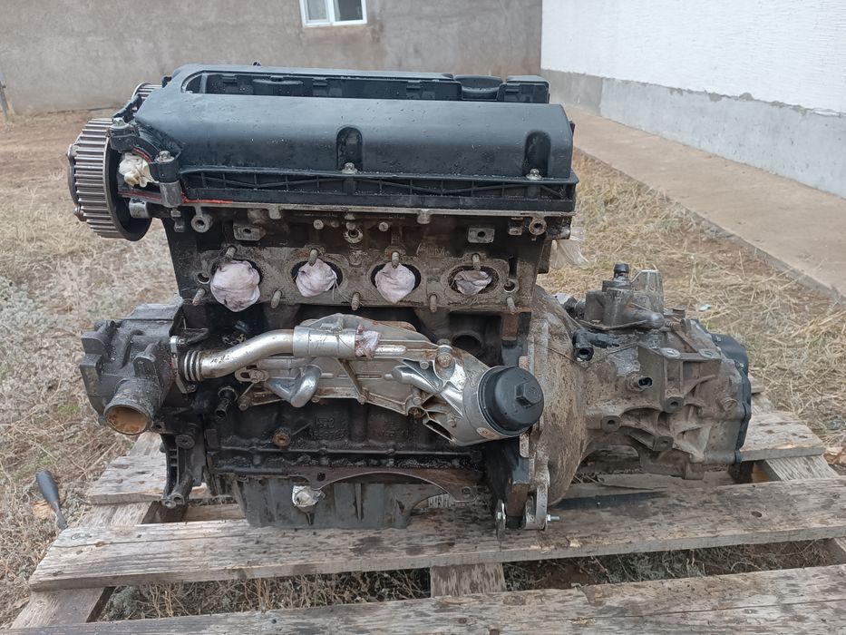 Продам двигатель с МКПП Опель астра h 1.6