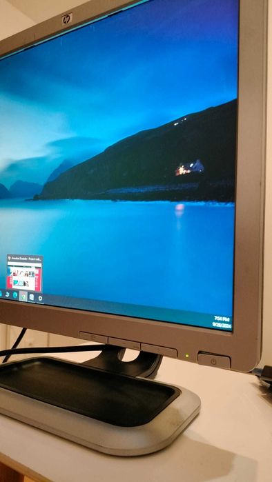 Monitoare HP 17 inch / Philips 24 inch