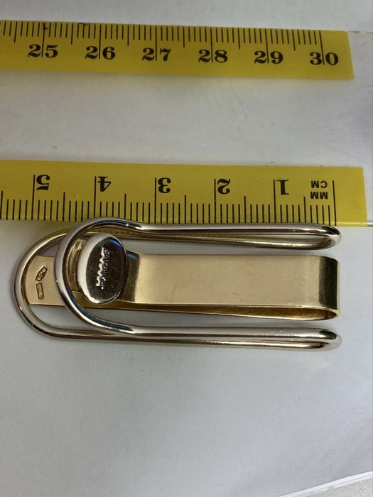 Clips bani aur 18kt.Baraka
