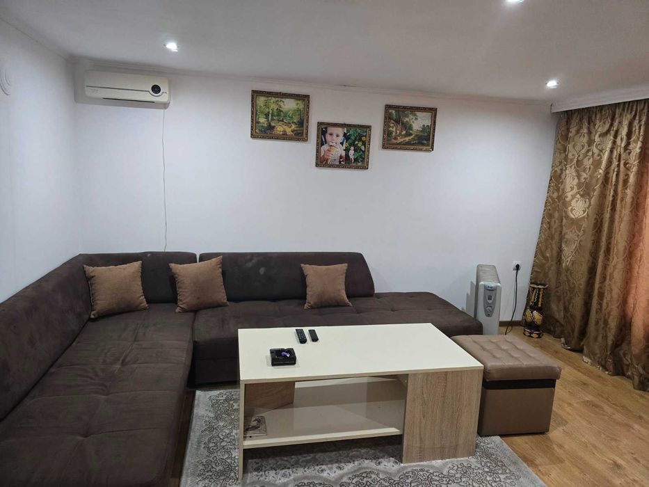 Къща във гр.Провадия идеален център,всичко