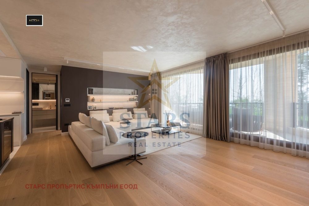 Продава се Тристаен апартамент в к.к. Св.Св. Константин и Елена - 138 кв.м за 2107 €/кв.м - Снимка #1