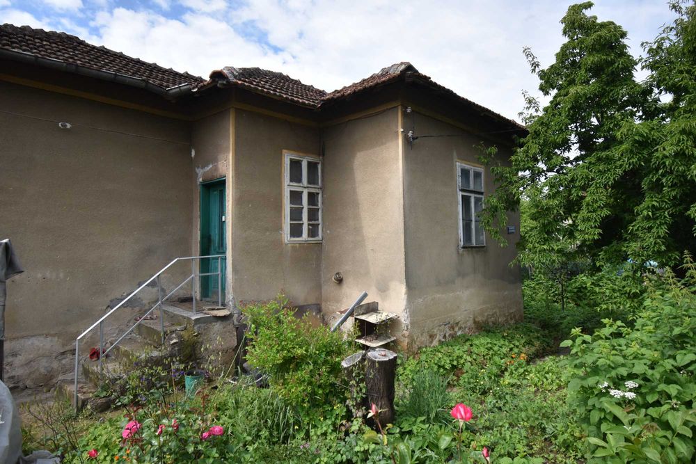 Продава се Къща в Етрополе - 70 кв.м за 693 €/кв.м - Снимка #13