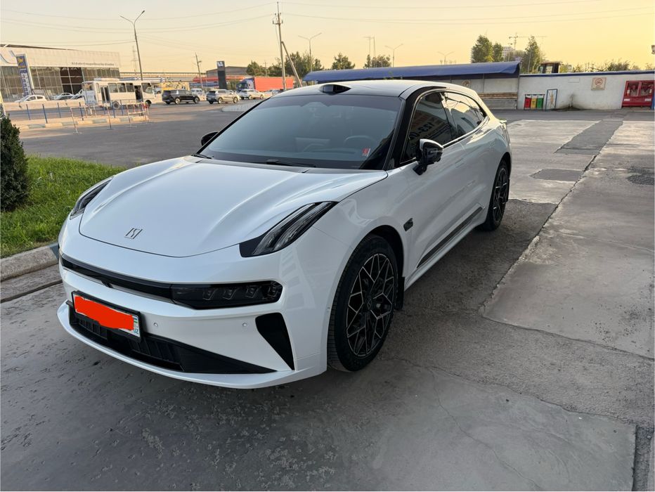 ZEEKR 001 you позиция 2024 restayling