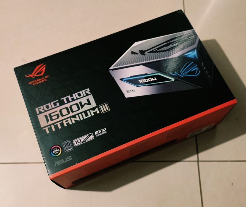 Sursa Asus ROG Thor 1600W Titanium III display OLED Full Box