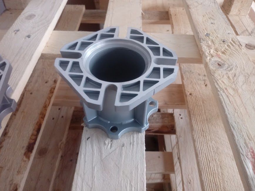 фланци за редуктори , изходяща ос , реактивно рамо, лапи , фланец, кал