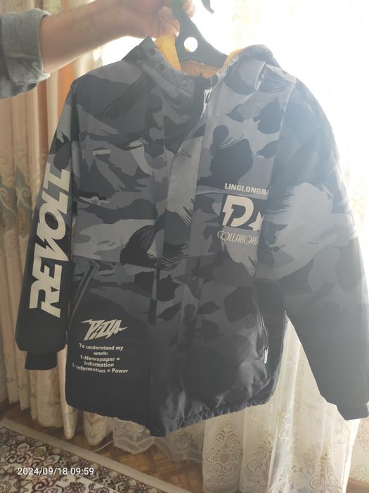 Продам подросковую куртку