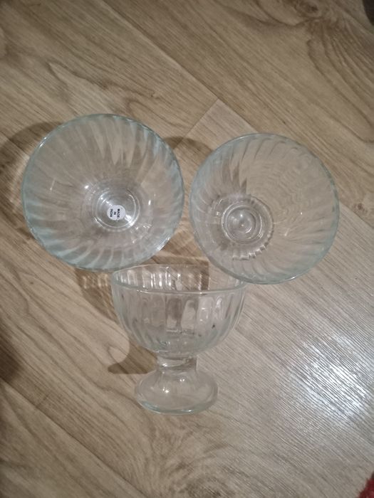 Продам  3 креманки