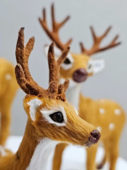 Реалистично еленче семейство елени