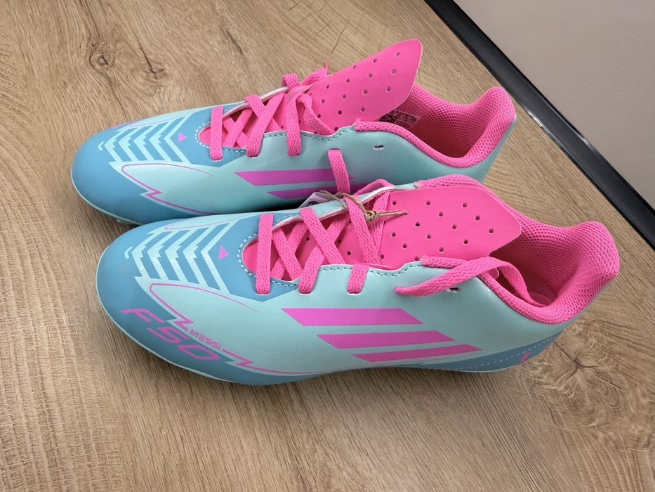 Обувки за футбол Adidas