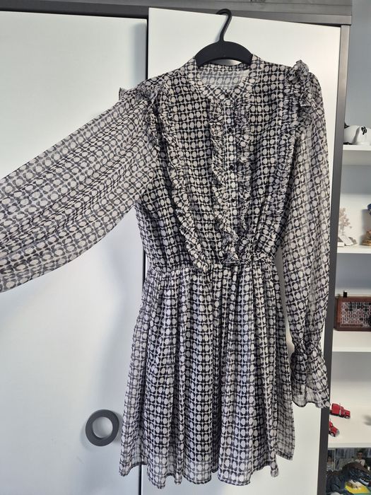 Елегантна рокля S размер