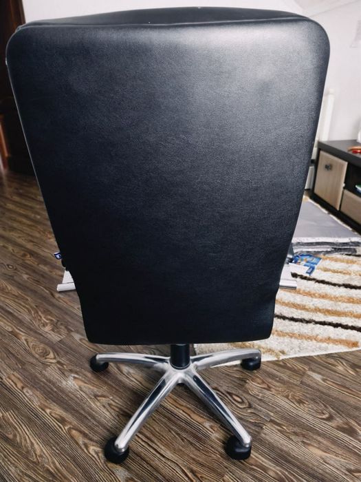 Продам офисное кресло