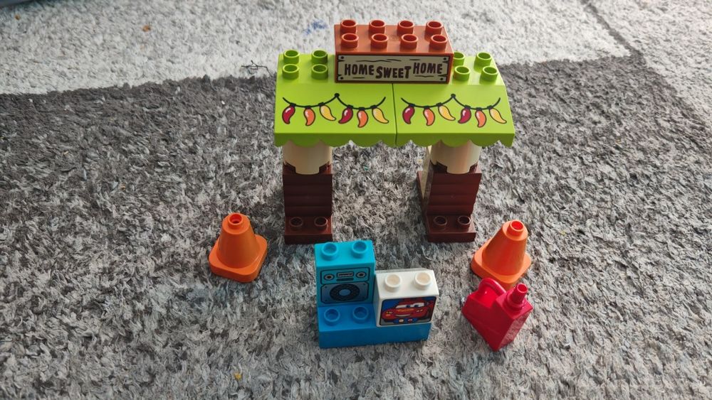 Seturi Lego Duplo si placi individuale