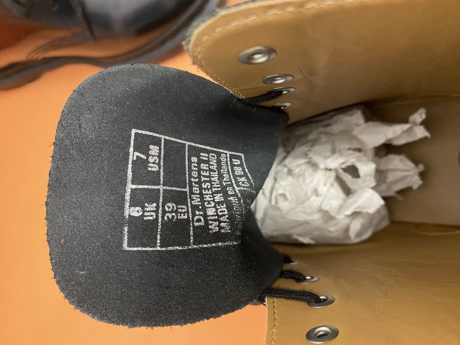 Dr. Martens Winchester II