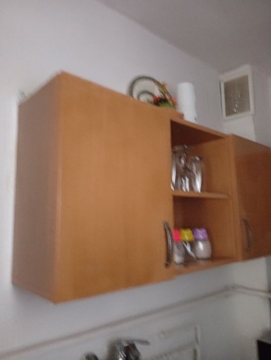 Vând mobila de bucătărie mica