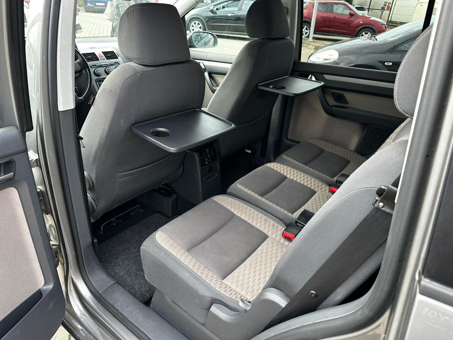 2010 Vw Touran Cross 7 Locuri - 2.0 TDI 140CP - Pilot / Senzori / Navi