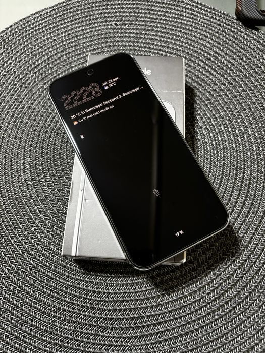 Vând/Schimb Google Pixel 9 Pro XL Hazel 128 GB