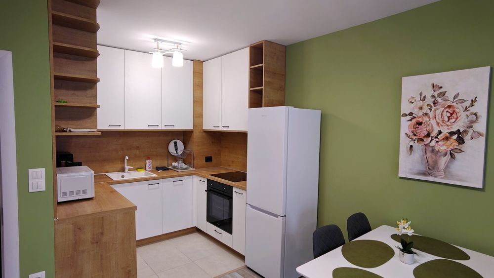 Дава се под наем Двустаен апартамент в Пловдив, Остромила - 65 кв.м за 408 € - Снимка #1