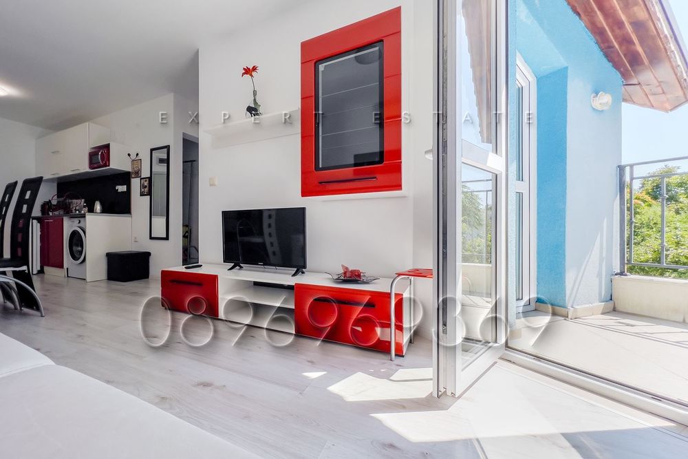 Продава се Тристаен апартамент в Балчик - 65 кв.м за 970 €/кв.м - Снимка #1