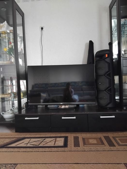 Продам телевизор