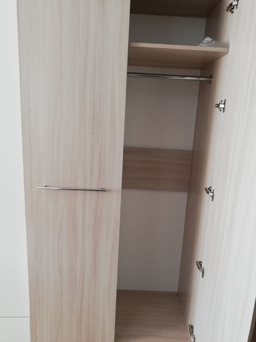 Шкаф.   с зеркалом