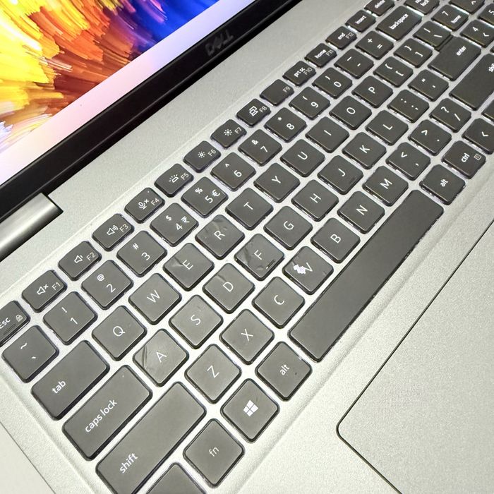 DELL Precision 3560/15,6” Touch/i7-1185G7/32GB RAM/NVIDIA T500/512GB