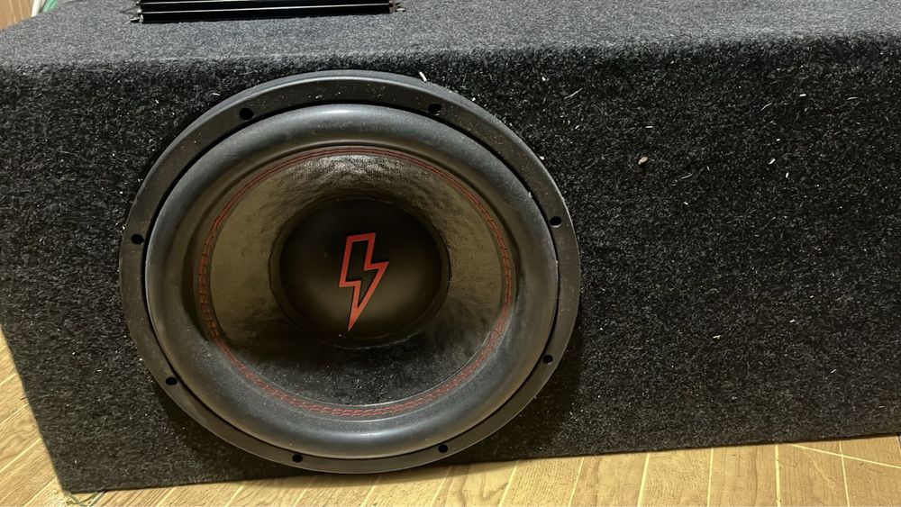 Все вместе будет роботать 100%  бас мочень мошный можно гигурировать