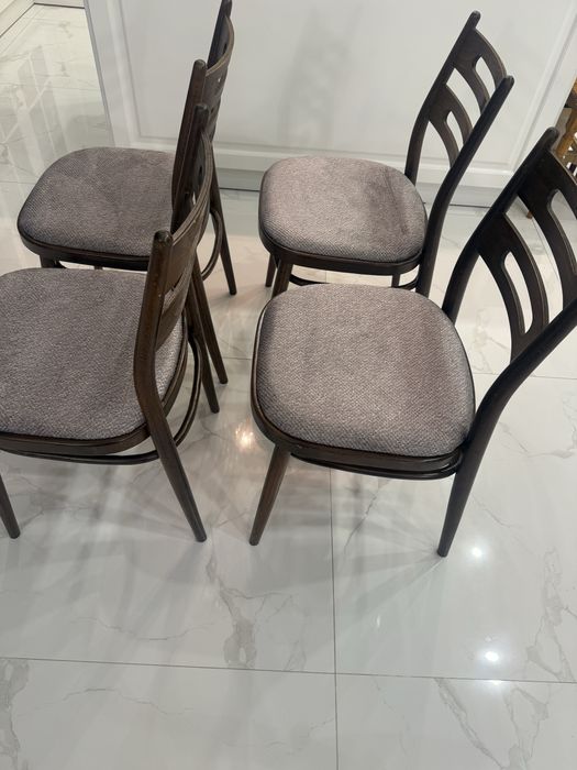 Стулья 4 штуки все 34000