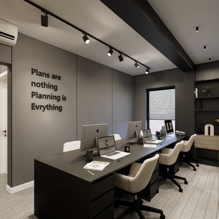 Spatiu comercial - birou, cabinet medical, 70 mp / 50mp sau apartament central Radauti