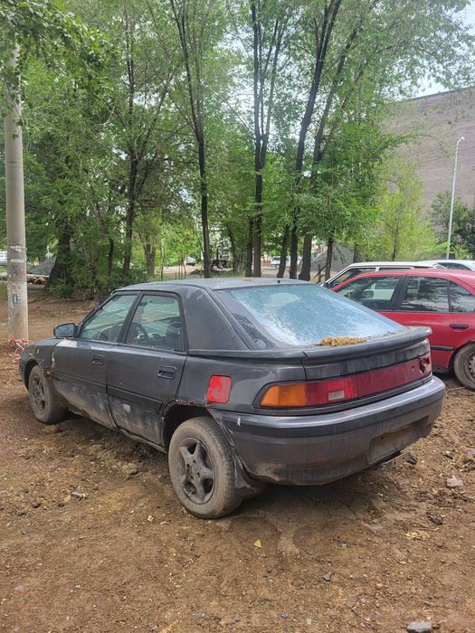 Продам мазду.323 целиком
