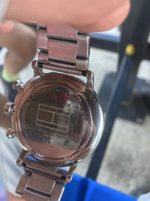 Часовник Tommy Hilfiger