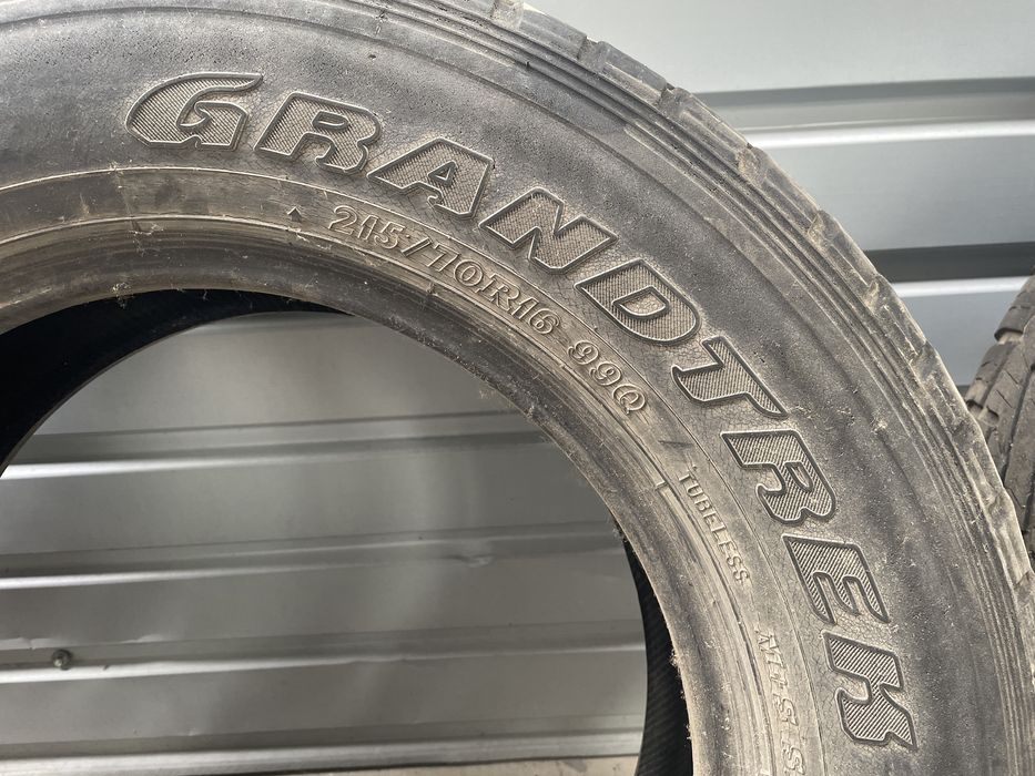 летние шины 2 разные 215/70/16