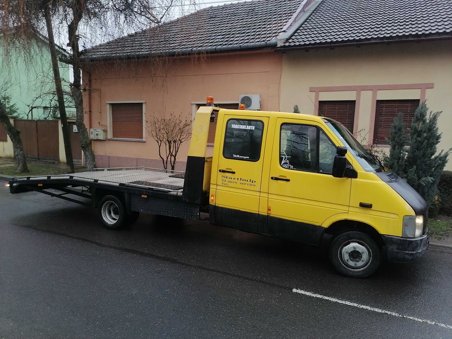 Autoplatforma transport masini VW Lt