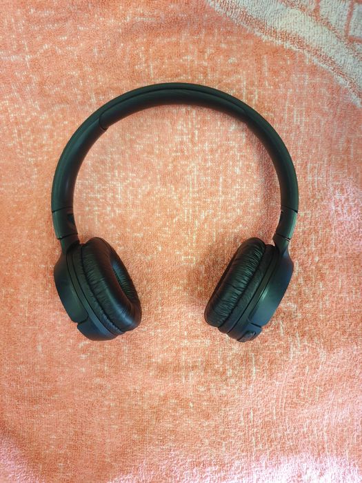 Продам оригинальные блютус наушники JBL- Tune 510 Bt