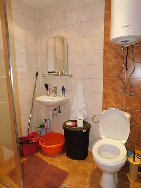 Дава се под наем Двустаен апартамент в Търговище, Център - 55 кв.м за 204 € - Снимка #6