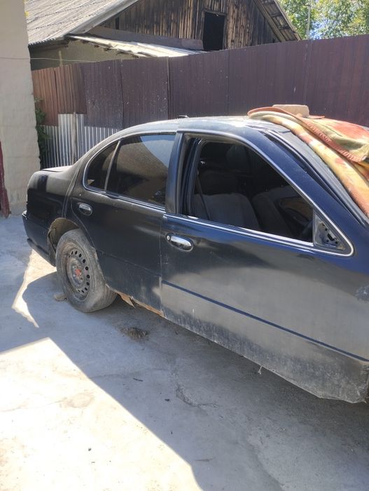 Продам по запчастям Ниссан Цефиро