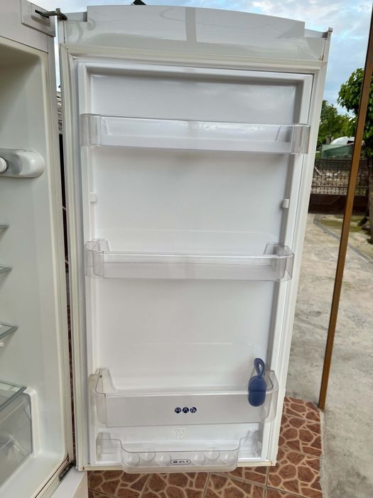 Vând combină frigorifică