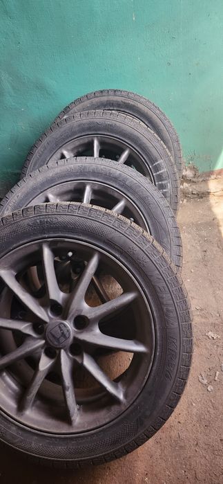 Продам шины зимние