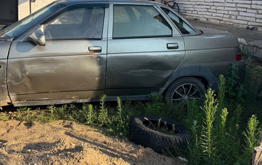 ВАЗ (LADA) 2110
16кл газ.бензин