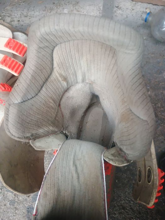 Clăpari mărimea 41