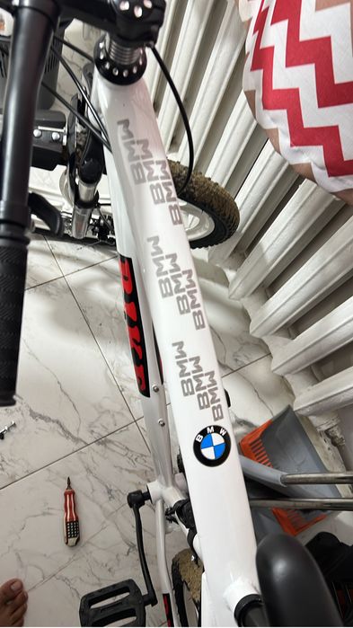 Велосипед BMW -стил комфорт и кочество