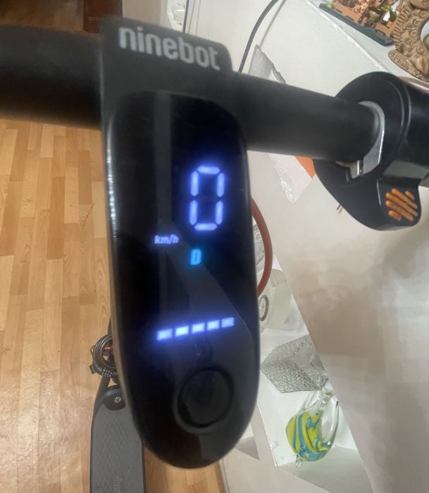 Электросамокат NineBot KickScooter f40