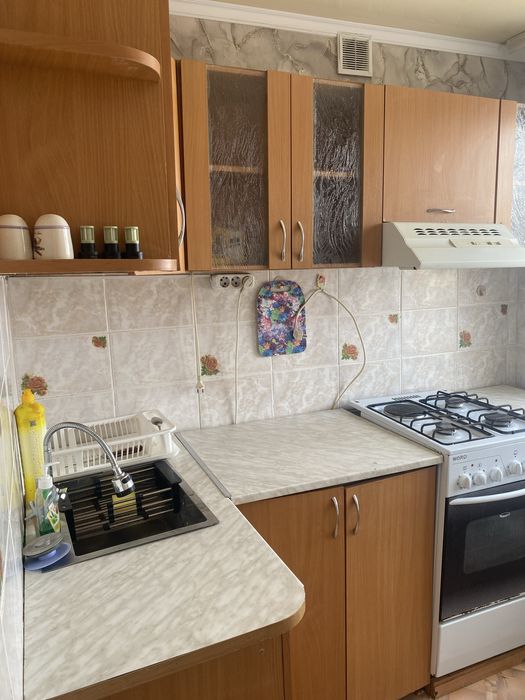 Сдам 2 - комнатную квартиру!!!