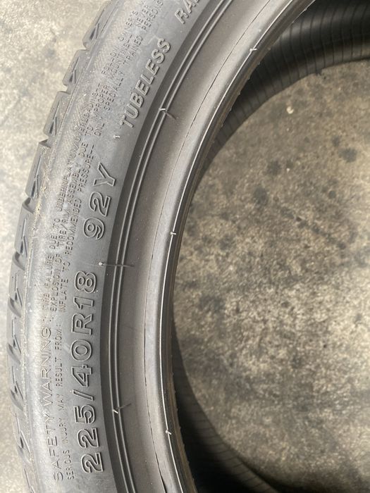 225/40/18 Bridgestone Vara