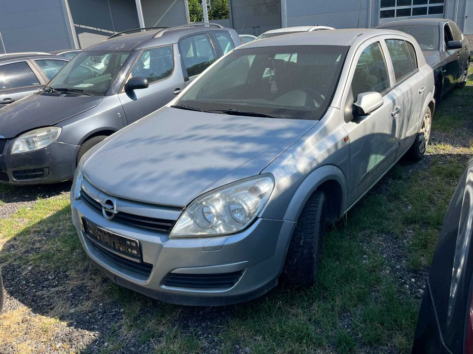 Dezmembrez Opel Astra H hatchback gri argintiu Z157 1,7 CDTI 2005