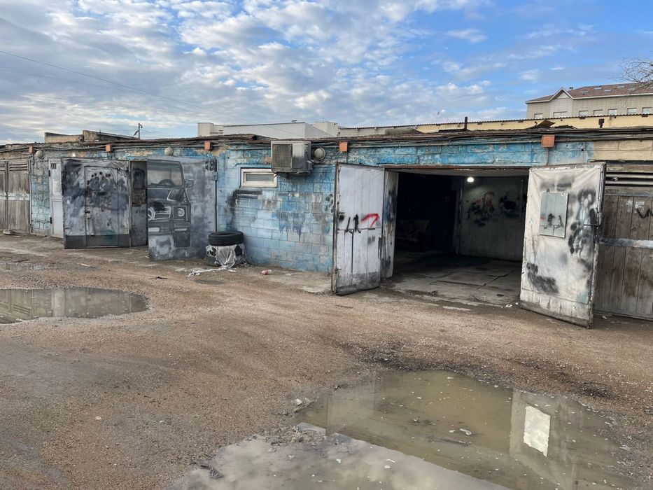 Сдам в аренду гаражи