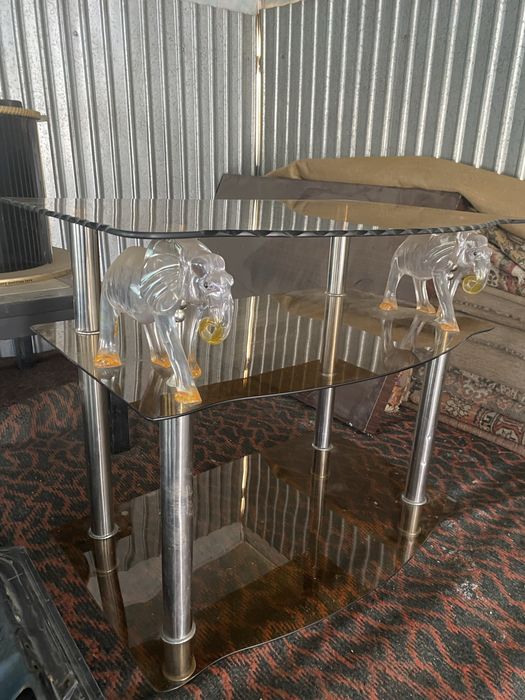 Подставка для телевизора